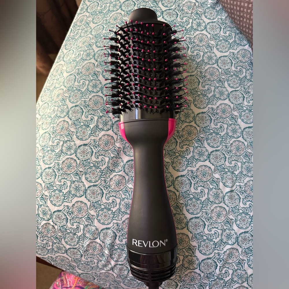 Revlon Black and Pink Hair Styling Tool